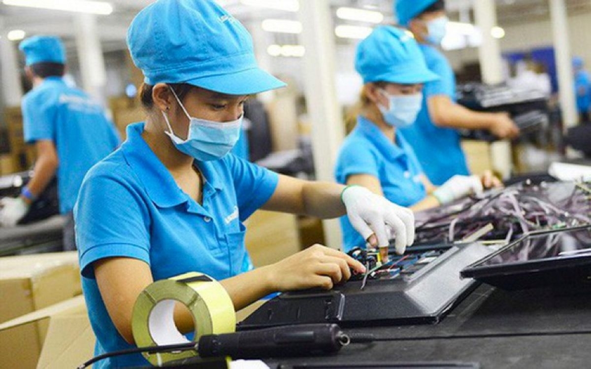 Vietnam continues to receive billions of USD from US investors